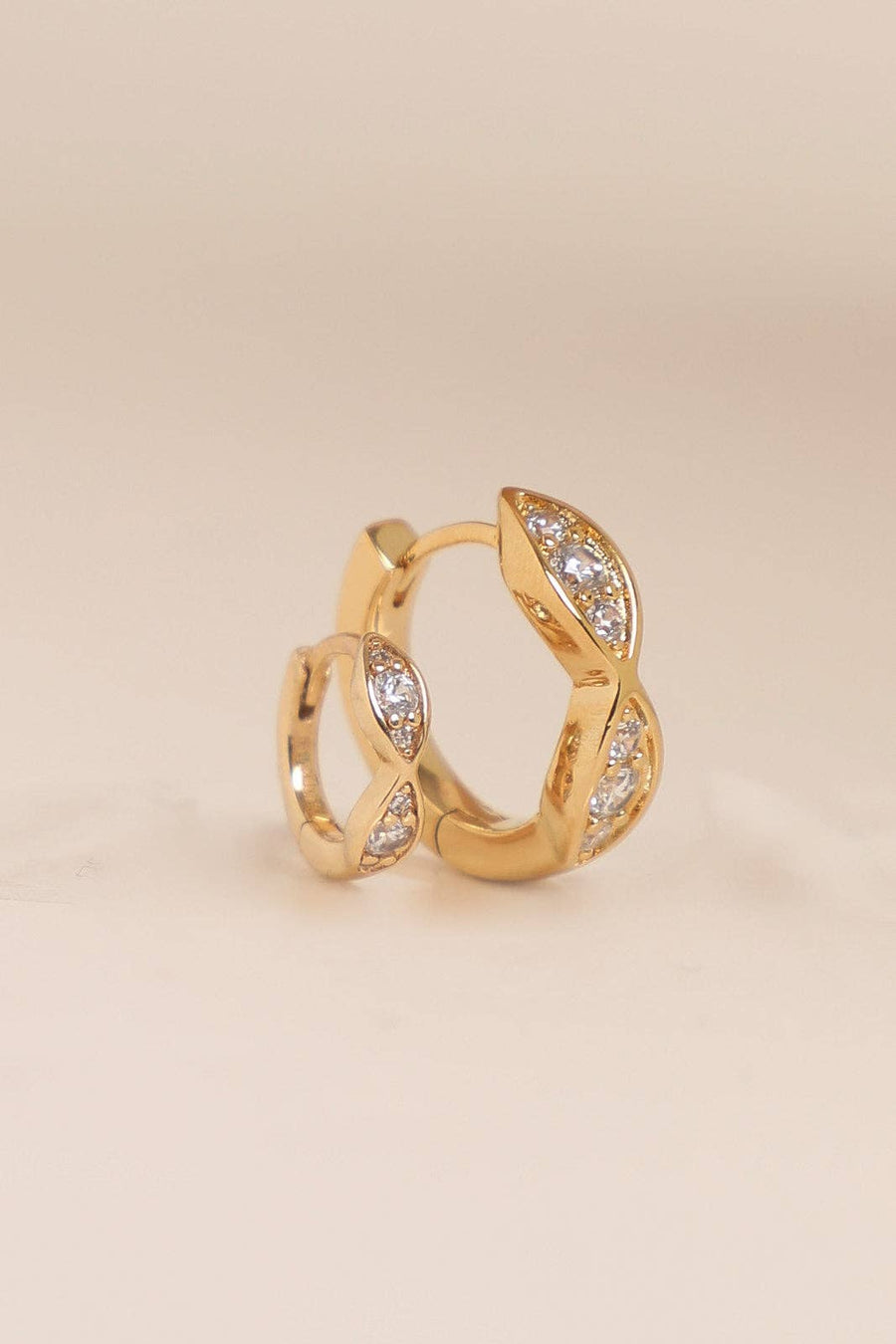 Cala M earrings