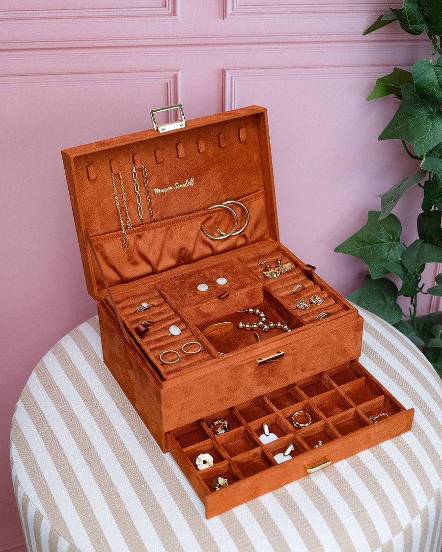Denise velvet jewelry box
