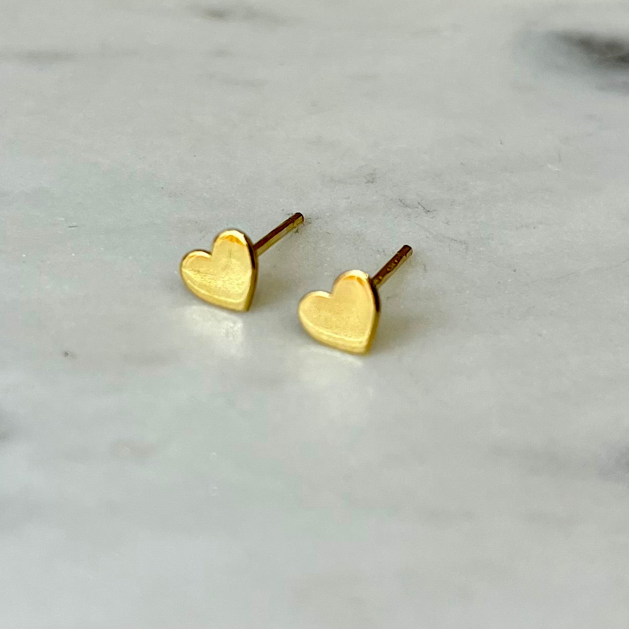 Heart 9ct Gold Stud Earrings