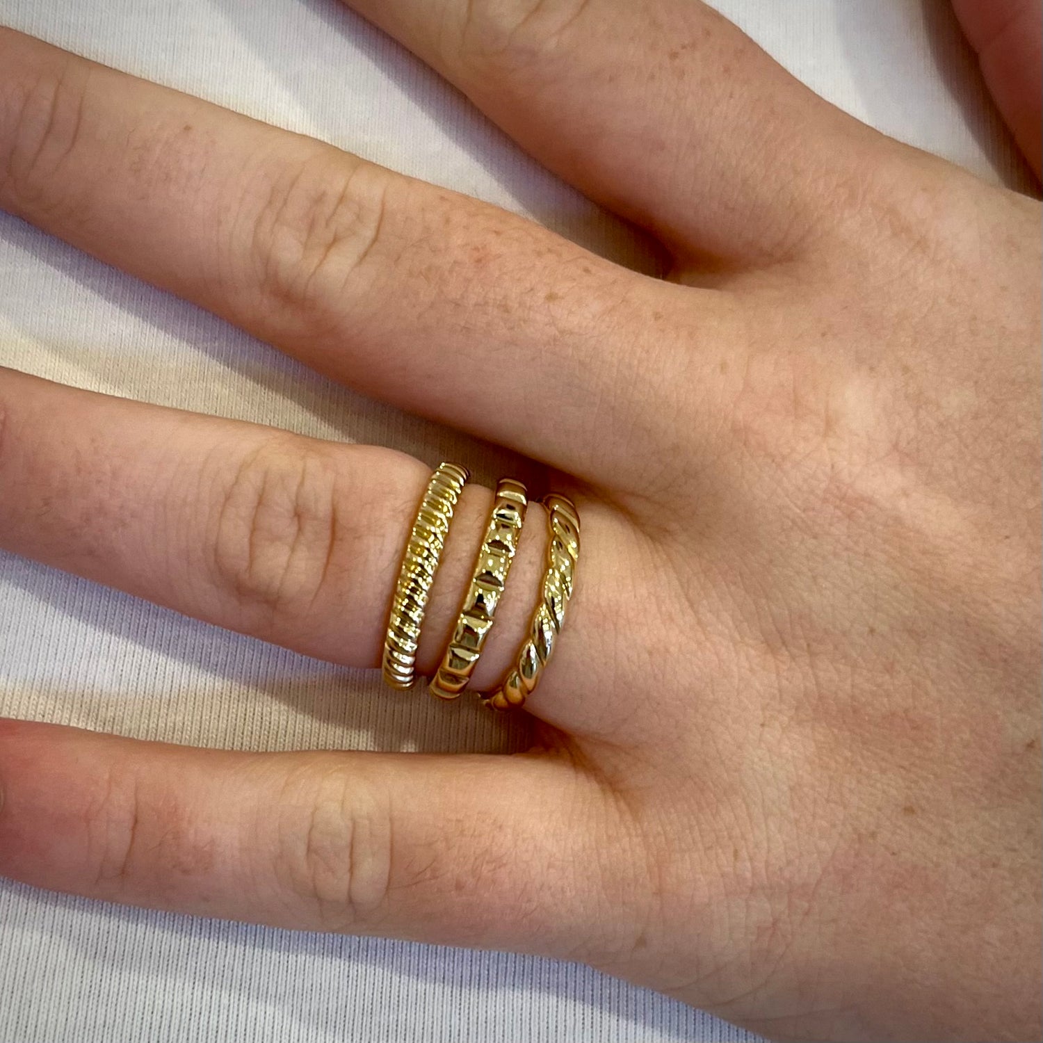 Twist Band Ring in 9ct Yellow Gold