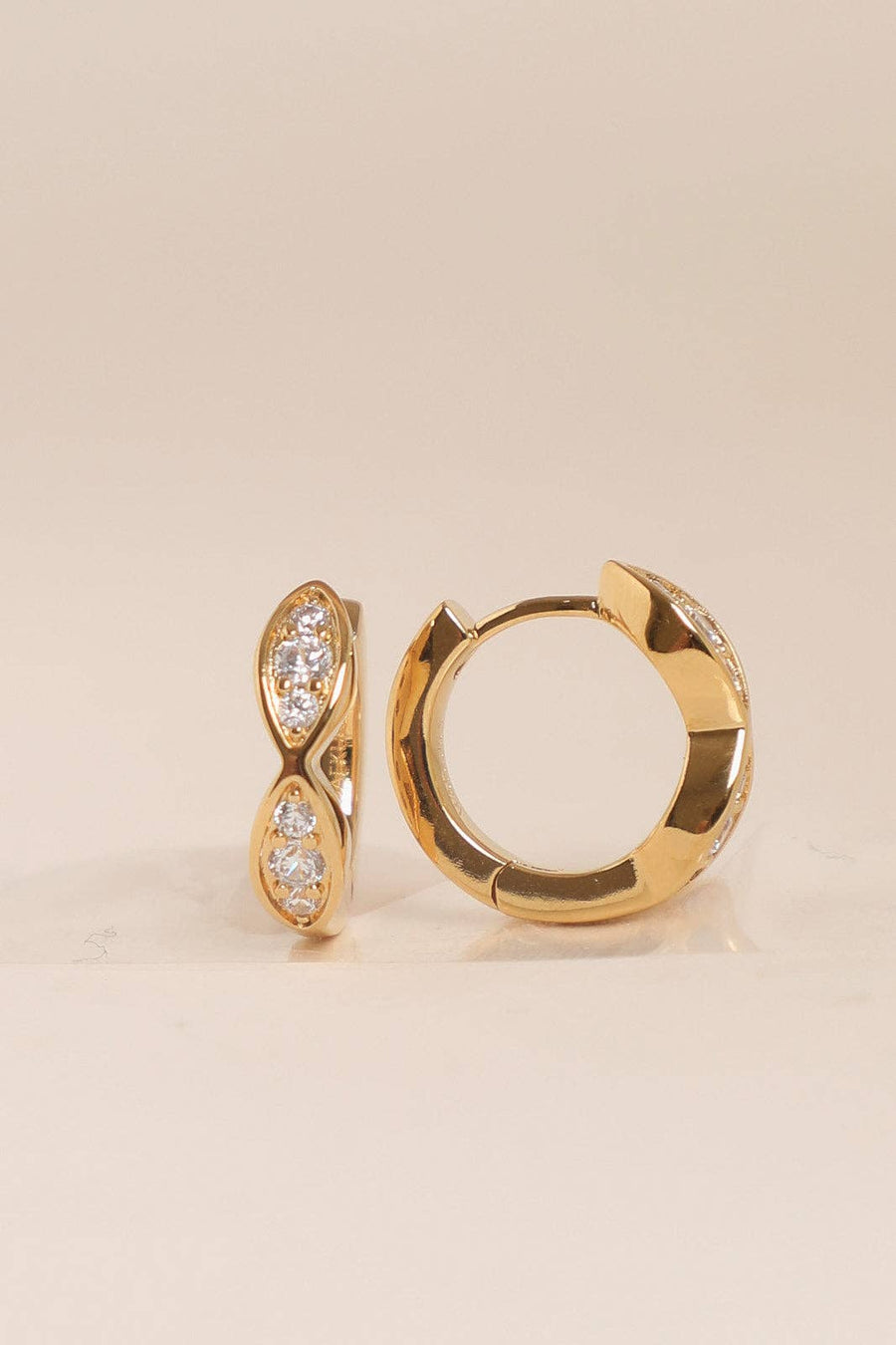 Cala M earrings