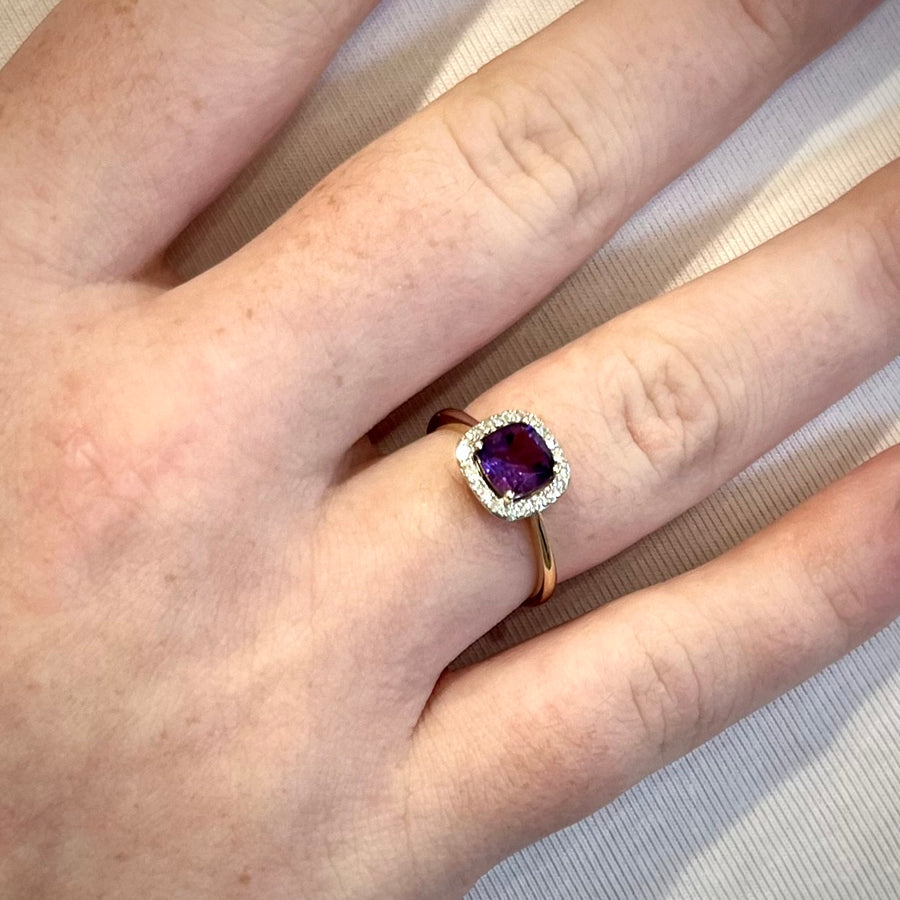 Aine Cushion Cut Amethyst Halo Ring in 9ct Yellow Gold
