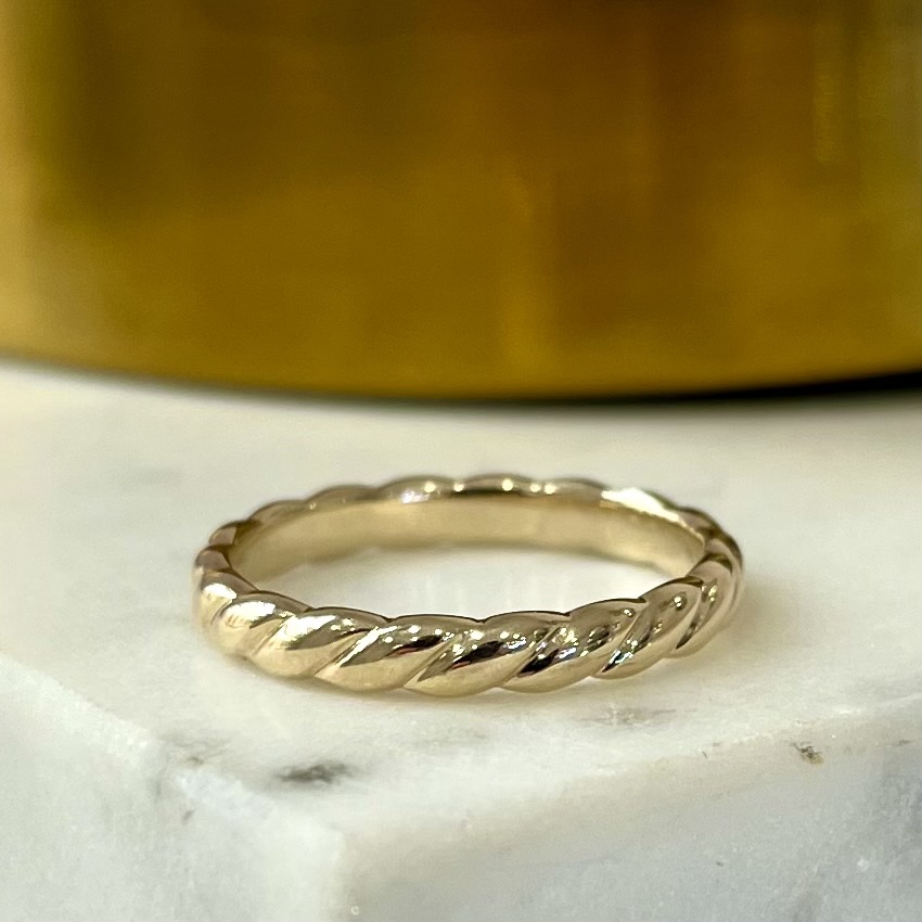 Braided Twist Band Ring in 9ct Yellow Gold