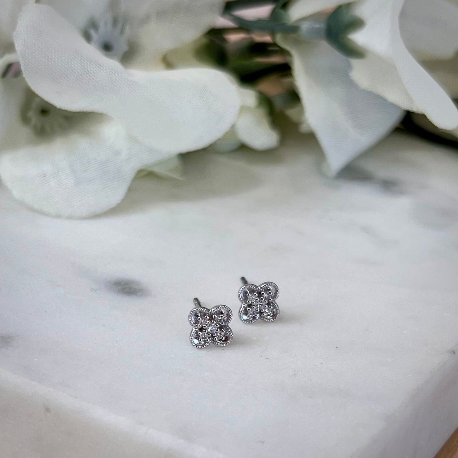 Diamond & 9ct White Gold Clover Stud Earrings